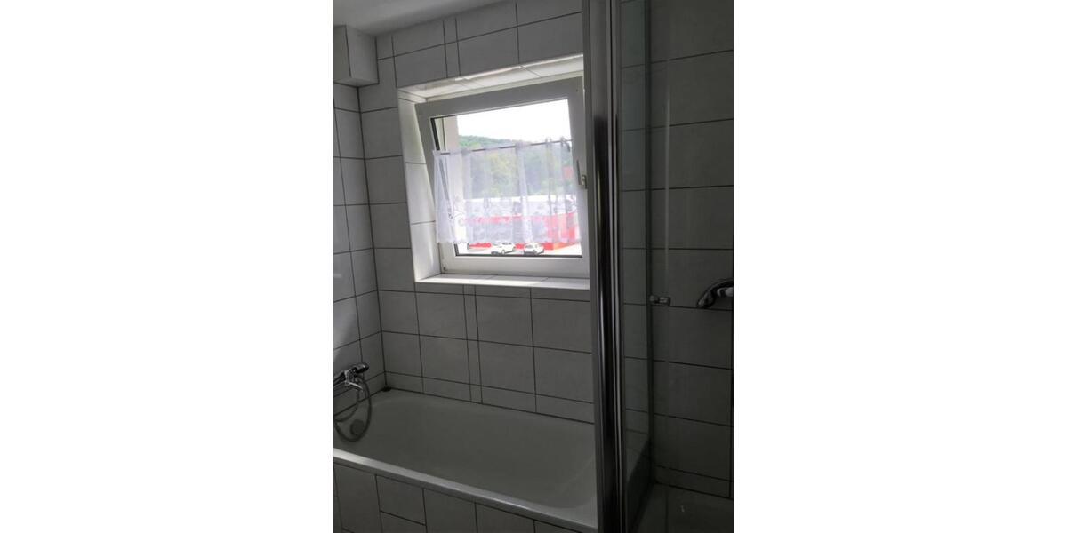 Wohnen auf Zeit Kassel Bettenhausen - 3 Zimmer, 82 m&sup2;, 14&euro; | Angebot:25784660