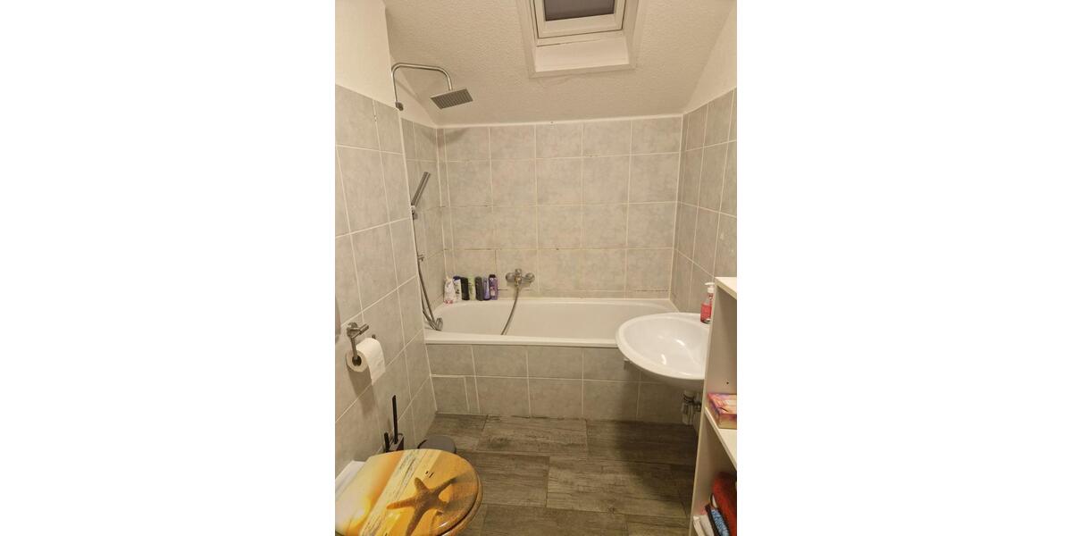 Dachgeschoßwohnung Hildburghausen - 2.5 Zimmer, 55 m&sup2;, 450&euro; | Angebot:25851691