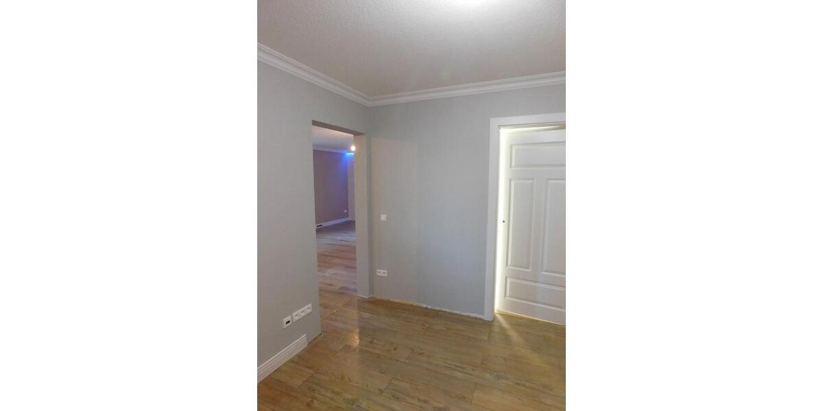 Erdgeschoßwohnung Grambow - 4 Zimmer, 99 m&sup2;, 1.285&euro; | Angebot:24815556