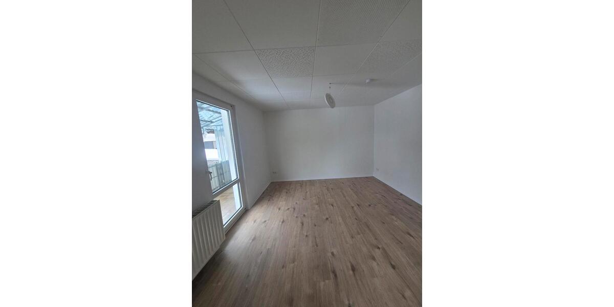 Etagenwohnung Alheim - 4 Zimmer, 95 m&sup2;, 900&euro; | Angebot:24868911