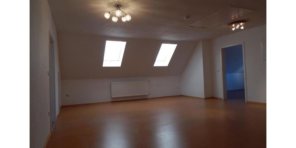Einfamilienhaus Wald - 6 Zimmer, 180 m&sup2;, 1.500&euro; | Angebot:24752725