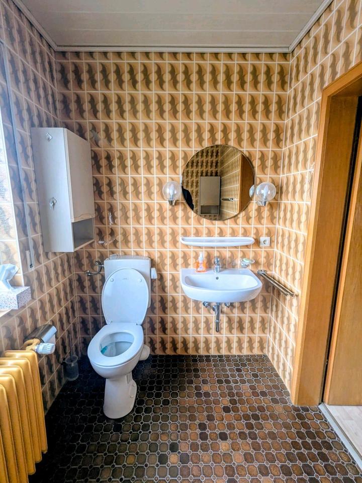 Reihenmittelhaus in zentraler, ruhiger Lage von Lehrte zimmer