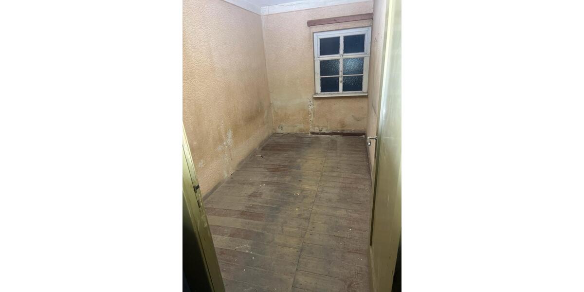 LAUGERRAUM 8QM TROCKEN 1OG zimmer