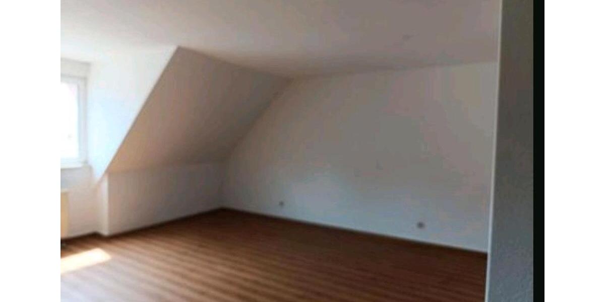 Dachgeschoßwohnung Meiningen - 3 Zimmer, 80 m&sup2;, 480&euro; | Angebot:24801859