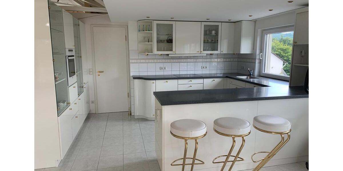 Dachgeschoßwohnung Seeheim-Jugenheim Jugenheim - 3 Zimmer, 119 m&sup2;, 1.280&euro; | Angebot:25804451