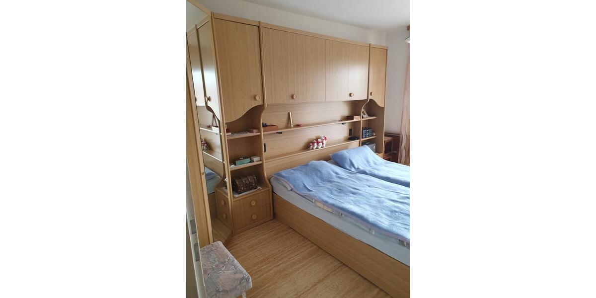 Etagenwohnung Pullenreuth - 3 Zimmer, 100 m&sup2;, 700&euro; | Angebot:25840266