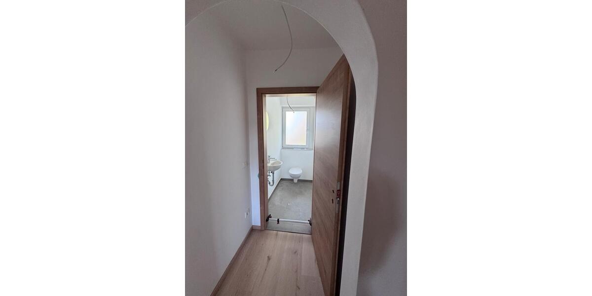 Etagenwohnung Weng Hinzlbach - 4 Zimmer, 95 m&sup2;, 960&euro; | Angebot:26697934