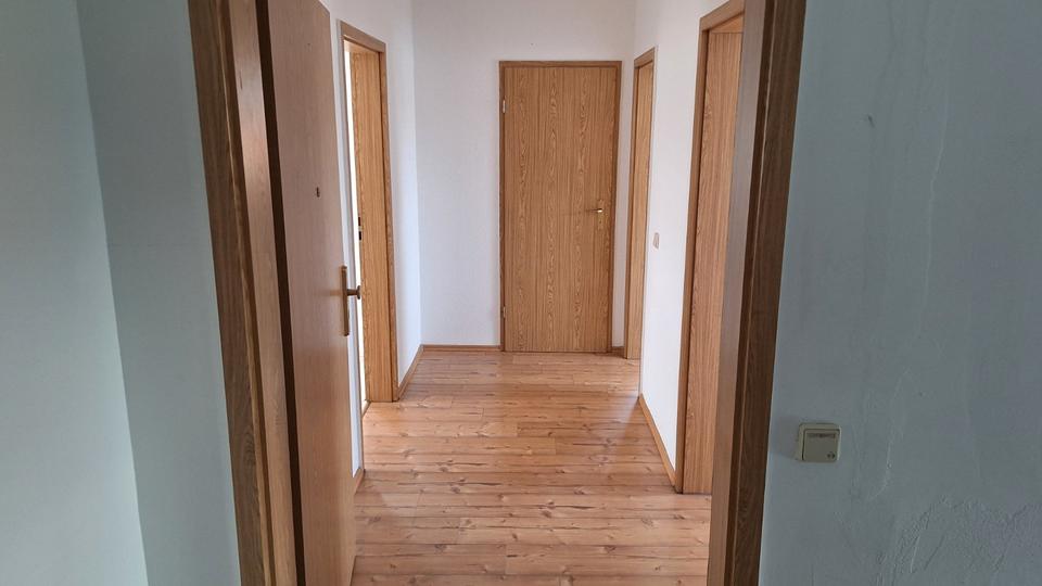 Dachgeschoßwohnung Penig - 2 Zimmer, 58 m&sup2;, 290&euro; | Angebot:26608512