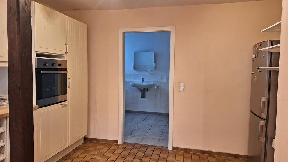 Erdgeschoßwohnung Rosbach vor der Höhe - 2.5 Zimmer, 90 m&sup2;, 750&euro; | Angebot:25975697