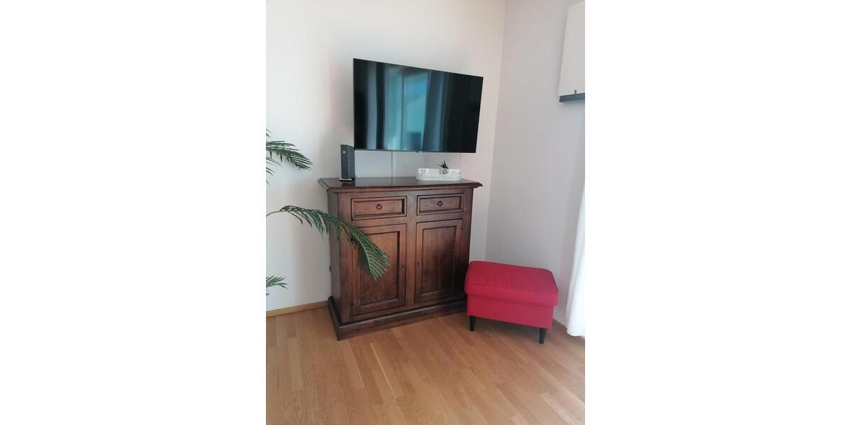 Etagenwohnung Landau an der Isar - 2.5 Zimmer, 80 m&sup2;, 1.690&euro; | Angebot:18918736