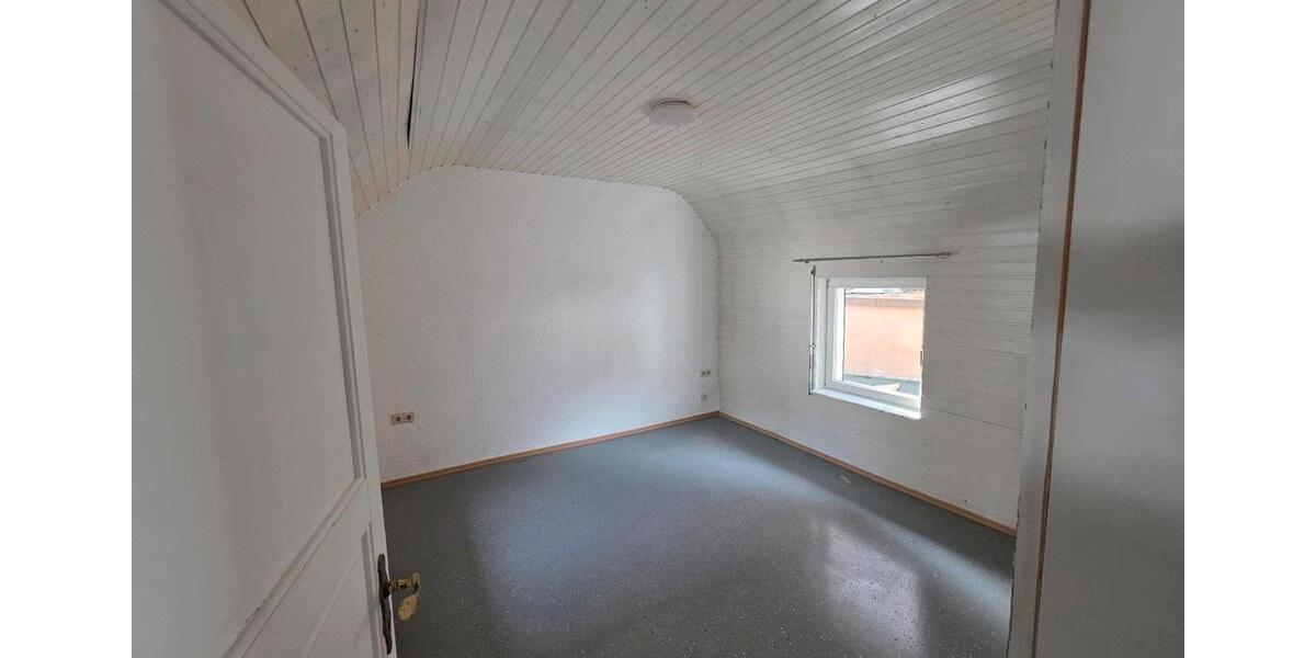 Etagenwohnung Bad Saulgau - 3 Zimmer, 80 m&sup2;, 880&euro; | Angebot:25351941