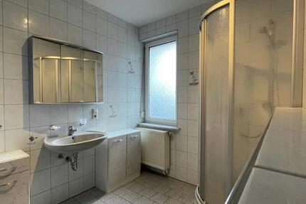 Schöne 2 Zimmer Wohnung frisch renoviert, zentrumsnah, ruhig