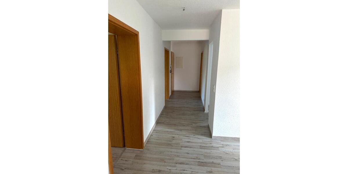 Etagenwohnung Sömmerda - 3 Zimmer, 58 m&sup2;, 580&euro; | Angebot:26099789