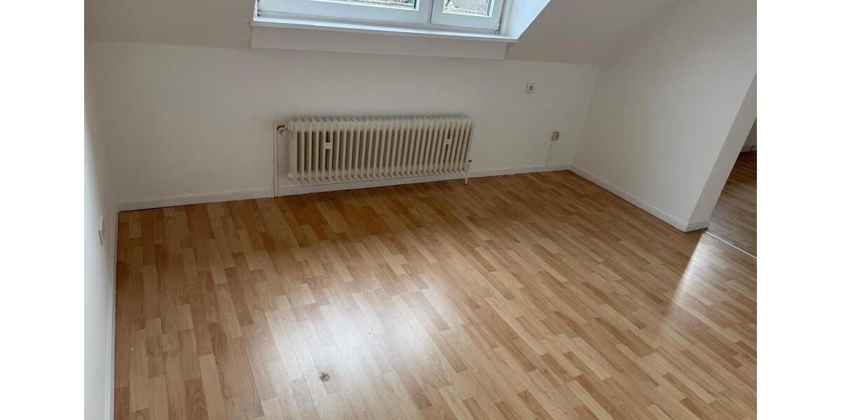 Dachgeschoßwohnung Dortmund Bövinghausen - 4.5 Zimmer, 97 m&sup2;, 930&euro; | Angebot:26617947