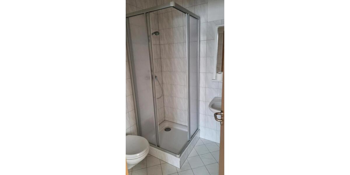 Hochparterre Bernburg (Saale) - 2 Zimmer, 30 m&sup2;, 360&euro; | Angebot:26610384