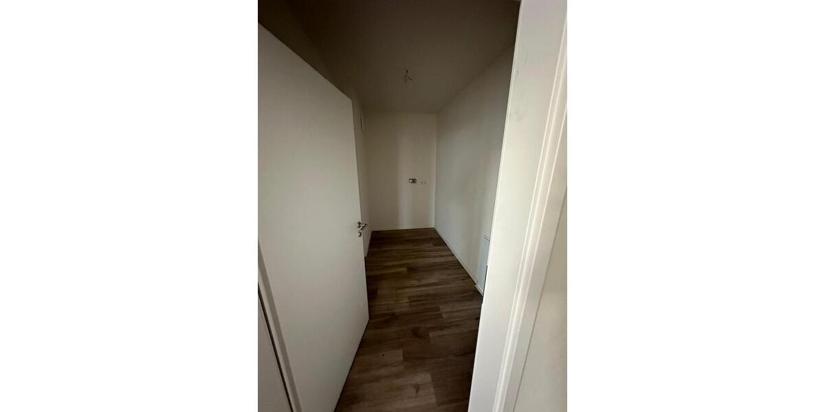 Einfamilienhaus Westerstede - 2 Zimmer, 120 m&sup2;, 1.200&euro; | Angebot:23998825