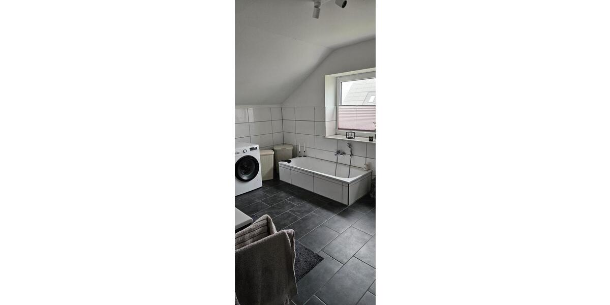 Etagenwohnung Meldorf - 4 Zimmer, 130 m&sup2;, 950&euro; | Angebot:26415343