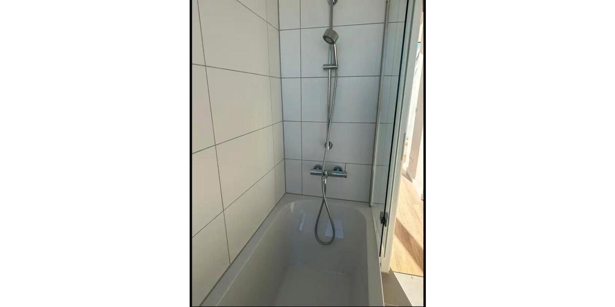 Dachgeschoßwohnung Berlin Charlottenburg-Wilmersdorf - 2 Zimmer, 50 m&sup2;, 1.519&euro; | Angebot:26704708