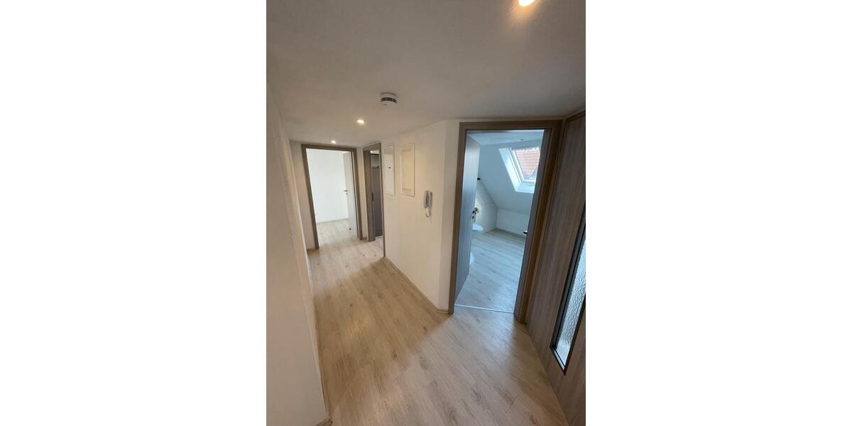 Dachgeschoßwohnung Coburg - 2 Zimmer, 70 m&sup2;, 630&euro; | Angebot:26579851