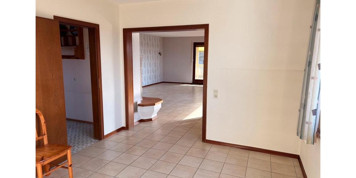 Etagenwohnung Marienheide - 4 Zimmer, 120 m&sup2;, 1.100&euro; | Angebot:26498600