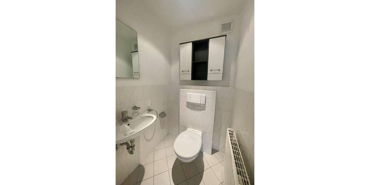 Etagenwohnung Kaiserslautern Innenstadt - 3 Zimmer, 80 m&sup2;, 720&euro; | Angebot:25800235