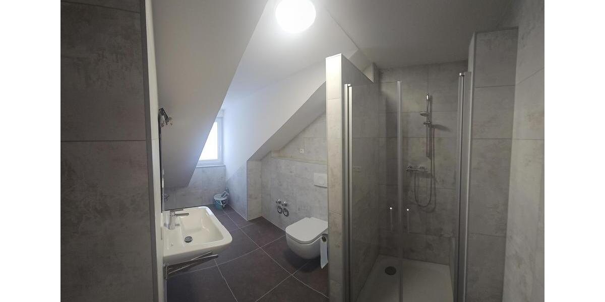 Bad Tölz, Neubau, Exclusive 2-Zi.-Wohnungen, DG, Toplage, ruhig, gute Ausstattung 2 zimmer