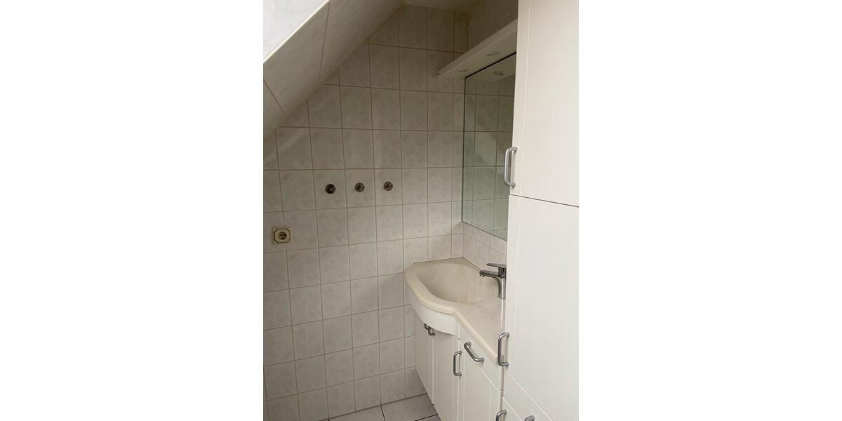 Dachgeschoßwohnung Burg Stargard - 2 Zimmer, 56 m&sup2;, 300&euro; | Angebot:23293987