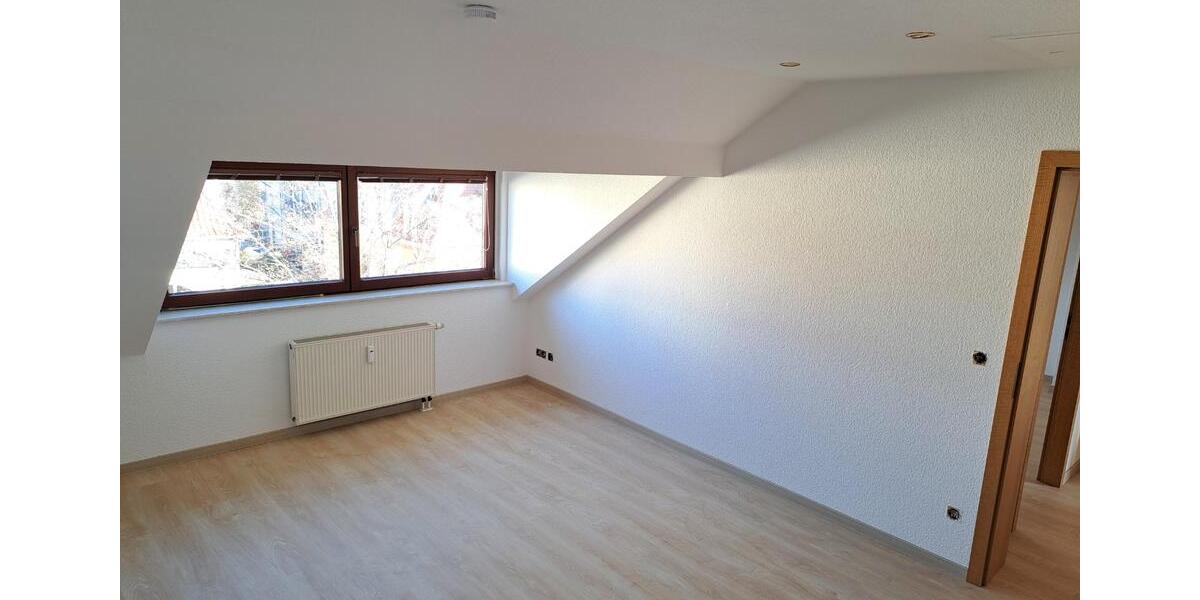 Dachgeschoßwohnung Bautzen - 3 Zimmer, 88 m&sup2;, 528&euro; | Angebot:24680367