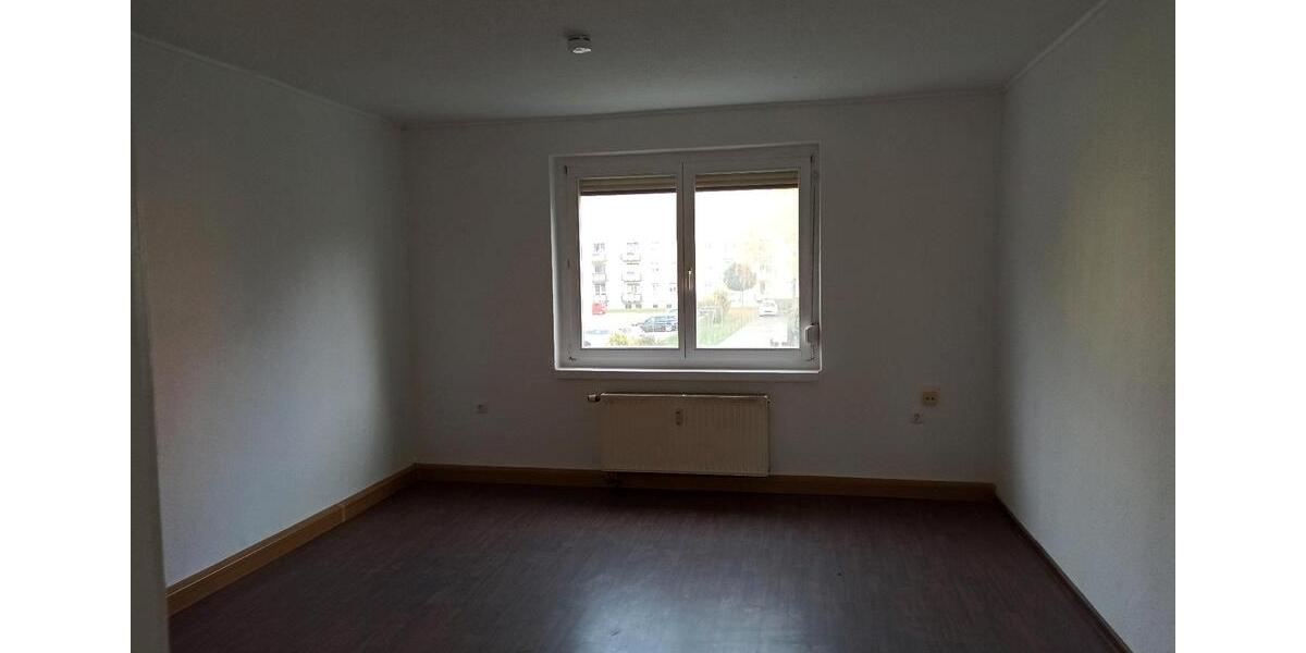 Etagenwohnung Hohenmölsen - 2 Zimmer, 50 m&sup2;, 450&euro; | Angebot:25783068