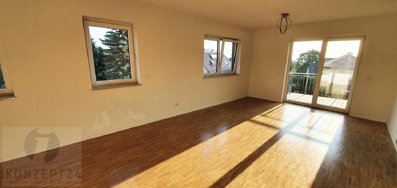 Etagenwohnung Freital - 4 Zimmer, 107 m&sup2;, 1.600&euro; | Angebot:24715428