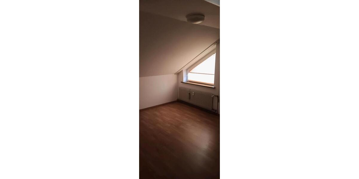 Dachgeschoßwohnung Haigerloch - 3 Zimmer, 70 m&sup2;, 700&euro; | Angebot:26534628