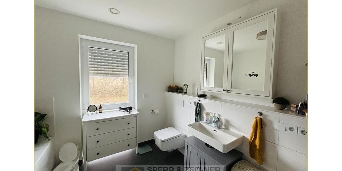 Reihenhaus Erding - 4 Zimmer, 138 m&sup2;, 2.090&euro; | Angebot:26098898