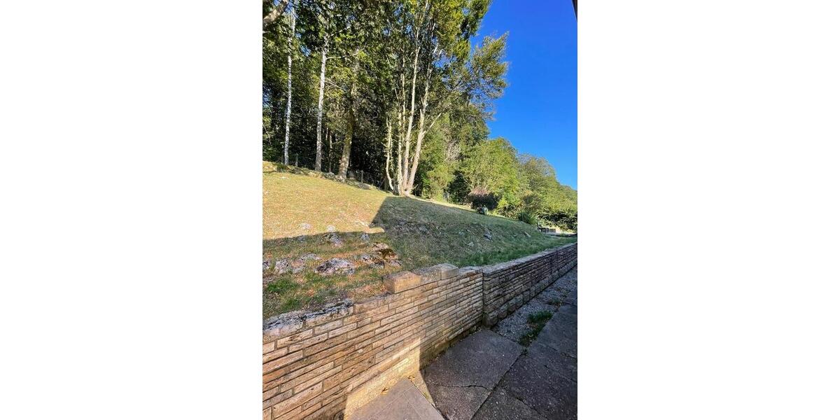 Etagenwohnung Münsingen - 3 Zimmer, 95 m&sup2;, 1.200&euro; | Angebot:26025537