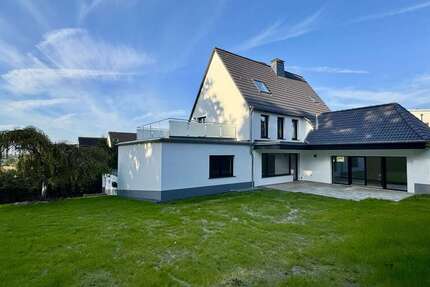 Haus zum Mieten in Bochum 4.335 € 271 m² 6 zimmer