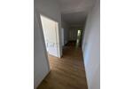 Geräumige 4-Zimmer-Wohnung mit Stellplatz – Ihr neues Zuhause wartet zimmer