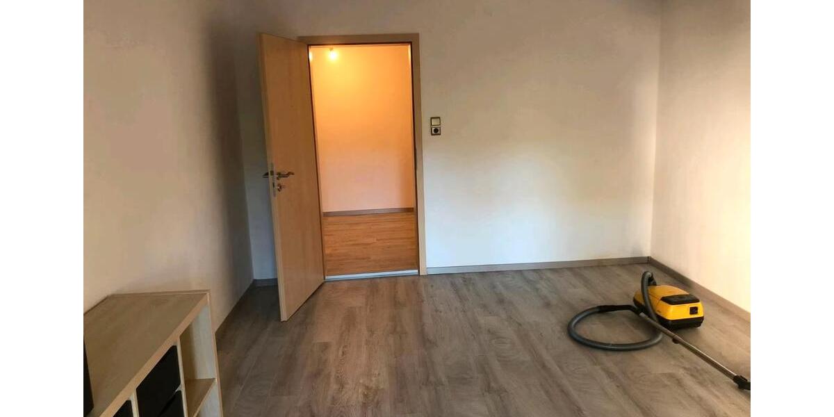 Etagenwohnung Fuchstal - 4 Zimmer, 130 m&sup2;, 1.450&euro; | Angebot:26703596