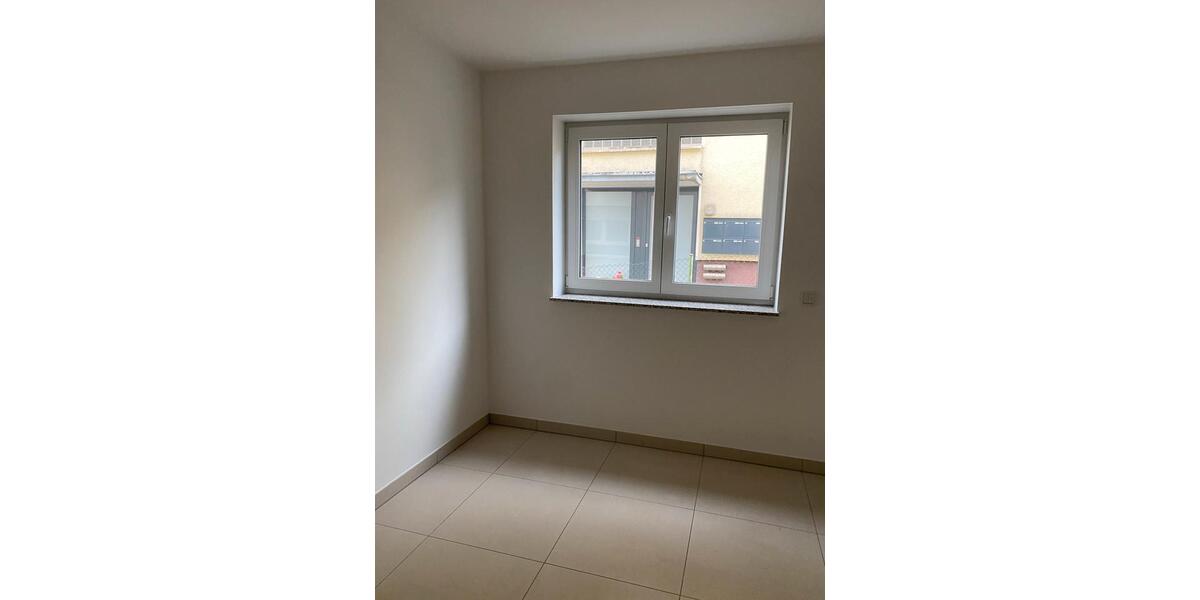 Erdgeschoßwohnung Pracht - 2 Zimmer, 70 m&sup2;, 1.300&euro; | Angebot:26422424