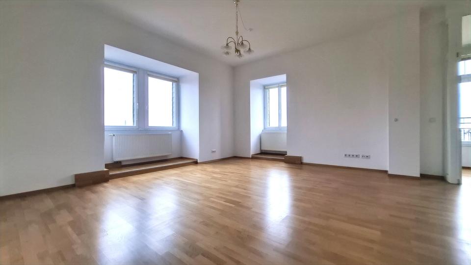 Dachgeschoßwohnung Bad Nauheim - 3 Zimmer, 95 m&sup2;, 1.620&euro; | Angebot:26558023