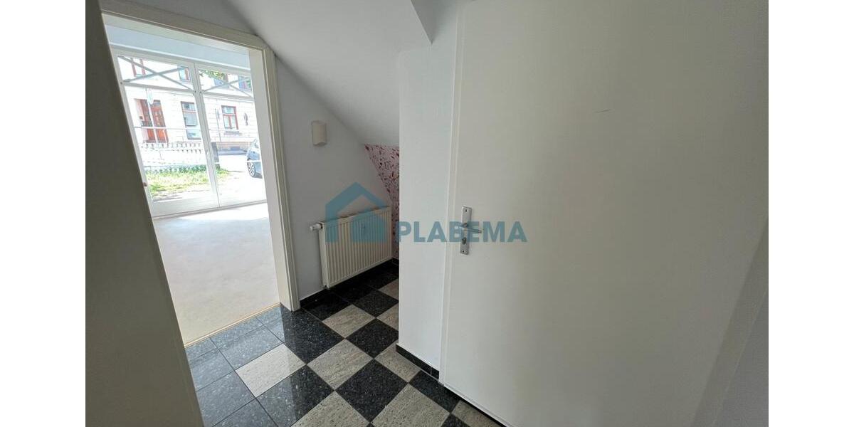 Erdgeschoßwohnung Güstrow - 3 Zimmer, 132 m&sup2;, 1.384&euro; | Angebot:26182631