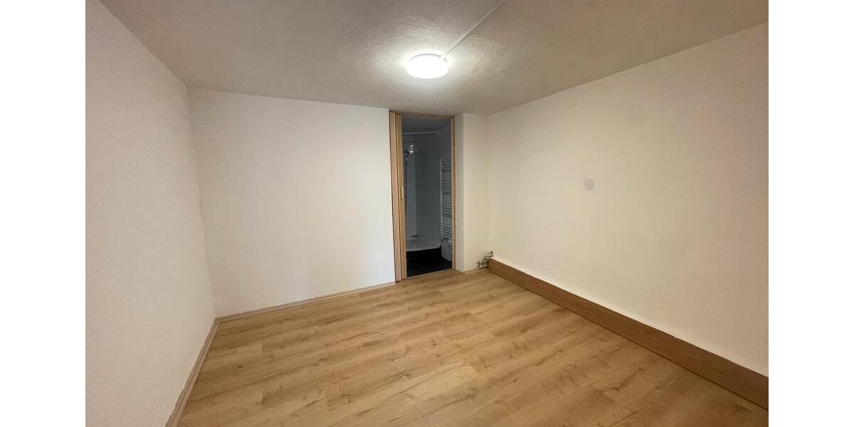 Wohnen auf Zeit Albstadt Gemarkung Burgfelden - 2 Zimmer, 30 m&sup2;, 500&euro; | Angebot:25996396