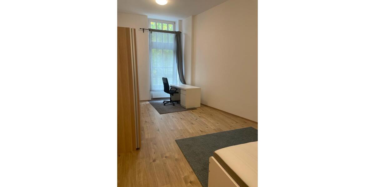 Etagenwohnung Worms - 5 Zimmer, 156 m&sup2;, 1.500&euro; | Angebot:23796421