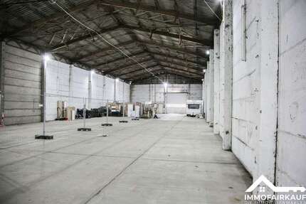 Halle in Magdeburg Ottersleben 1.200 € 400 m² - Gewerbeobjekt Magdeburg / Ottersleben Ottersleben | Angebot:24933839