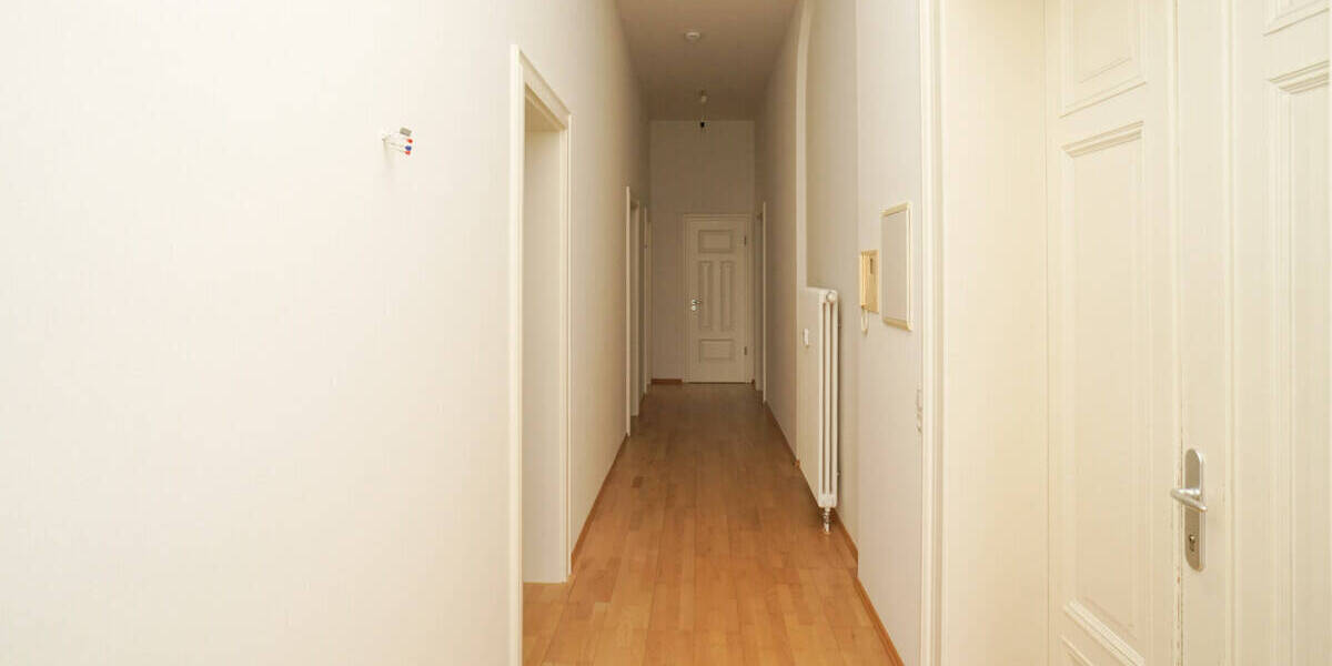 Etagenwohnung Radebeul - 5 Zimmer, 157 m&sup2;, 1.700&euro; | Angebot:20699802