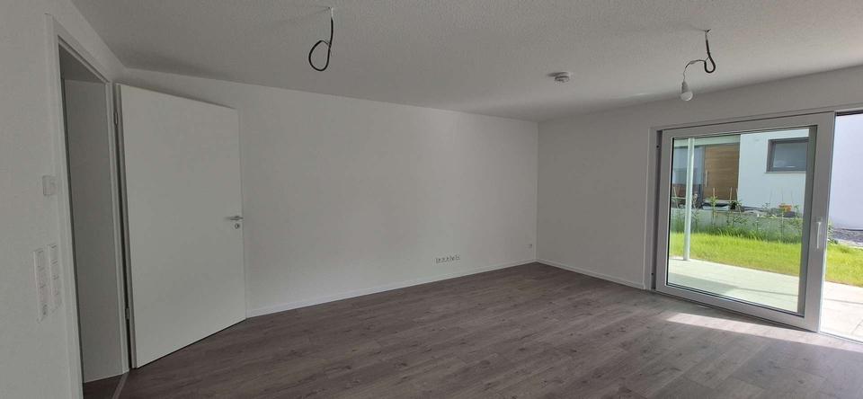 Etagenwohnung Sachsenheim - 3 Zimmer, 85 m&sup2;, 1.150&euro; | Angebot:26565338