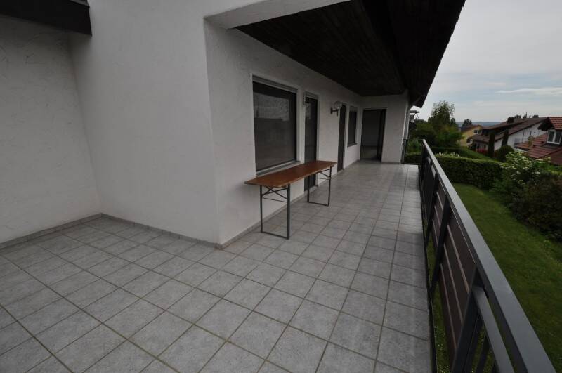 Etagenwohnung Gaienhofen-Hemmenhofen Hemmenhofen - 4 Zimmer, 131 m&sup2;, 1.450&euro; | Angebot:26545146