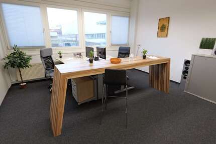 Büro in Regensburg 1.270 € 38 m² zimmer