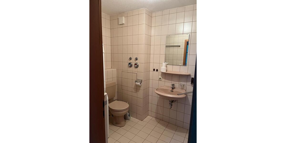 Erdgeschoßwohnung Deggendorf - 3 Zimmer, 67 m&sup2;, 800&euro; | Angebot:25171650