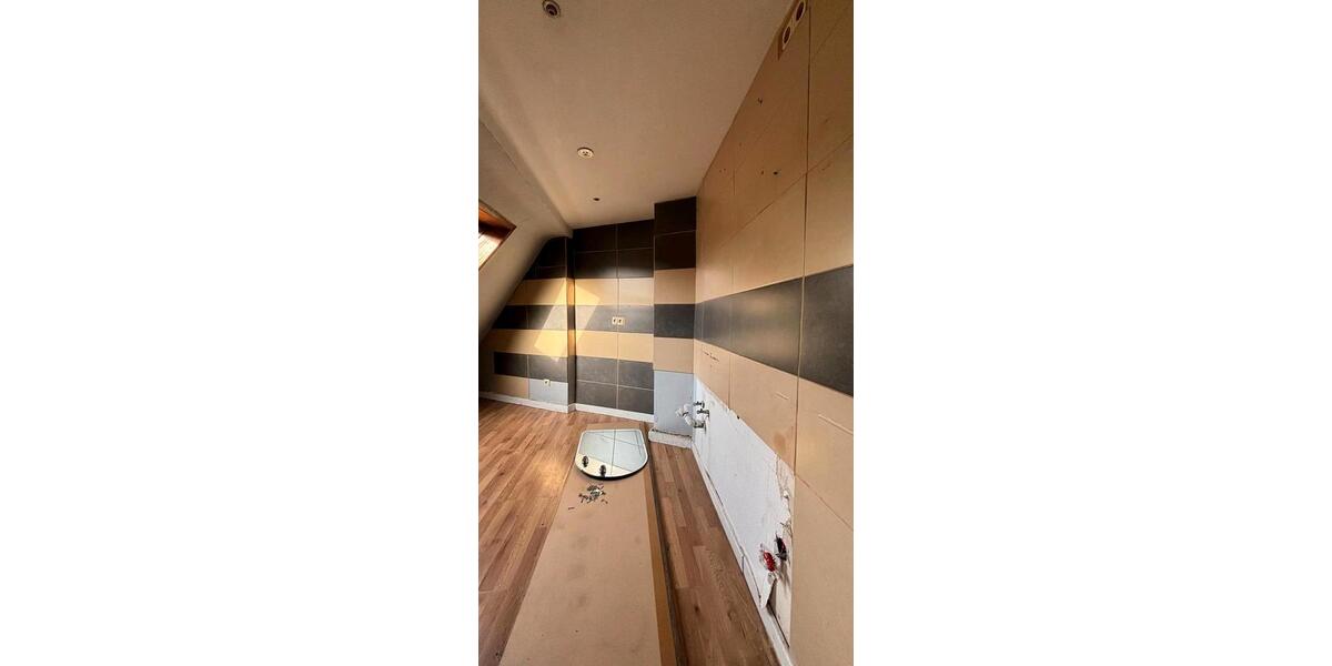 Dachgeschoßwohnung Birkenau - 3 Zimmer, 90 m&sup2;, 950&euro; | Angebot:26701066