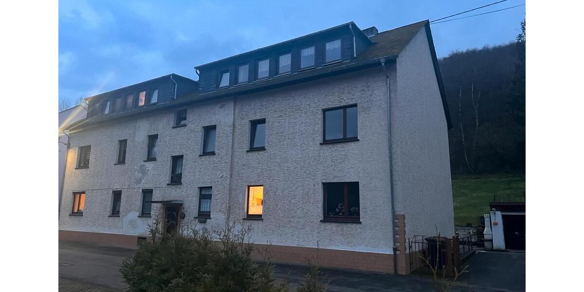 Dachgeschoßwohnung Lahnstein - 3 Zimmer, 85 m&sup2;, 850&euro; | Angebot:26222588
