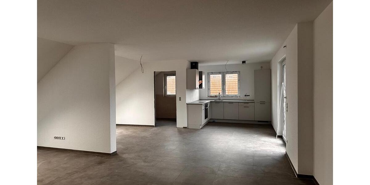 Dachgeschoßwohnung Paderborn - 2 Zimmer, 89 m&sup2;, 1.240&euro; | Angebot:26001836